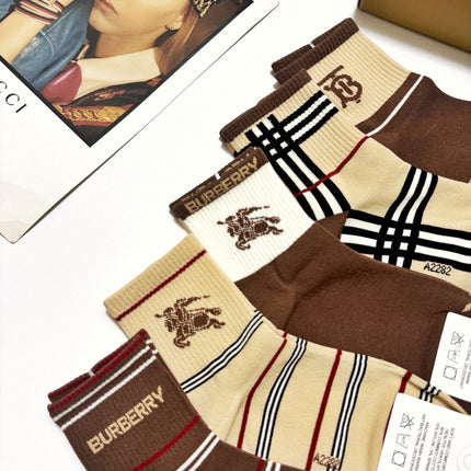 BURBERRY 26S ANKLE SOCKS 895514 (1 BOX)
