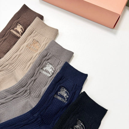 BURBERRY 26S CREW SOCKS 155683 (1 BOX)