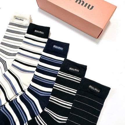 MIUMIU 26S CREW SOCKS 407174 (1 BOX)