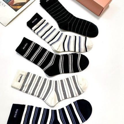 MIUMIU 26S CREW SOCKS 407174 (1 BOX)