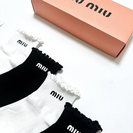 MIUMIU 26S ANKLE SOCKS 410298 (1 BOX)