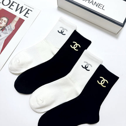 CHANEL 26S CREW SOCKS 410300 (1 BOX)