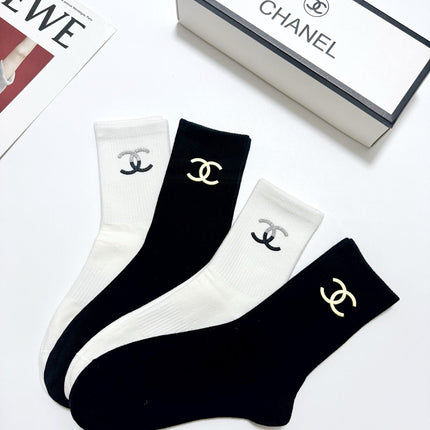 CHANEL 26S CREW SOCKS 410300 (1 BOX)