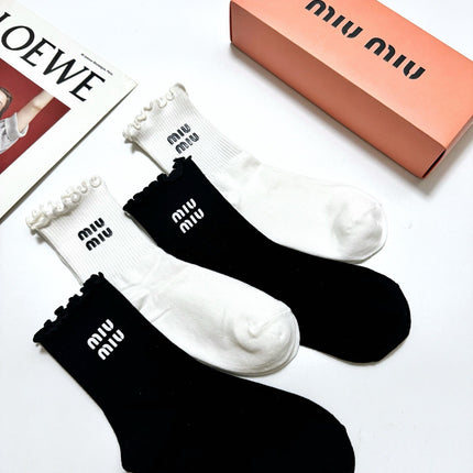 MIUMIU 26S ANKLE SOCKS 417710 (1 BOX)