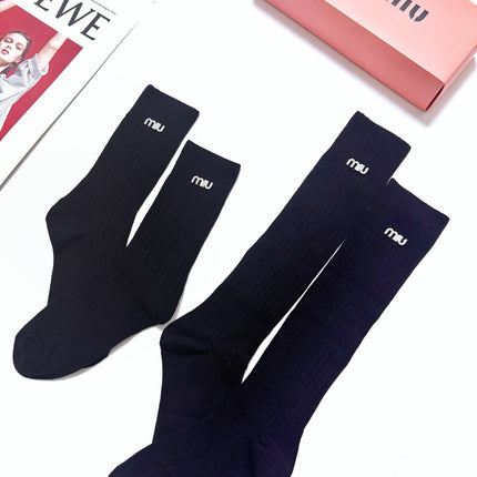 MIUMIU 26S CREW SOCKS 417715 (1 BOX)