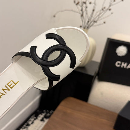 CHANEL 26S WEDGE SANDALS 95 MM IN WHITE CALFSKIN