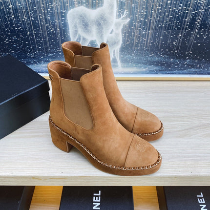 CC HIGH-HEELED BOOTS IN CARAMEL BROWN SUEDE