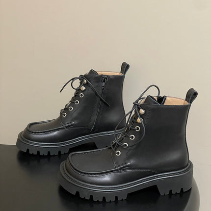 LOEWE 26S ANKLE BOOTS IN BLACK CALFSKIN
