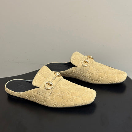 GUCCI 26S HORSEBIT LOAFER MULES IN BEIGE SUEDE