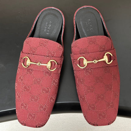 GUCCI 26S HORSEBIT LOAFER MULES IN RED CANVAS
