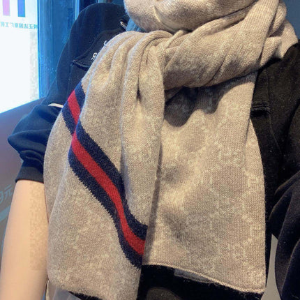 CLASSIC SCARF 180 CM IN ECRU TAN MONOGRAM CASHMERE 401993