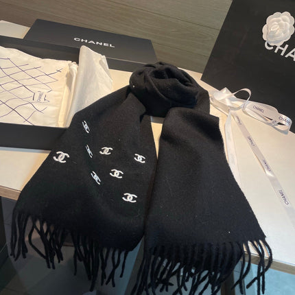 CHANEL 26S SCARF 180 IN CASHMERE 510922