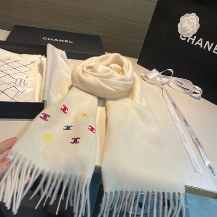 CHANEL 26S SCARF 180 IN CASHMERE 510923