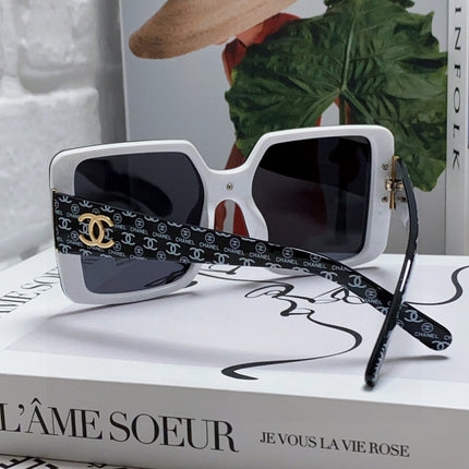 CHANEL 26S OVERSIZED SQUARE SHAPE IN ACETATE 399829