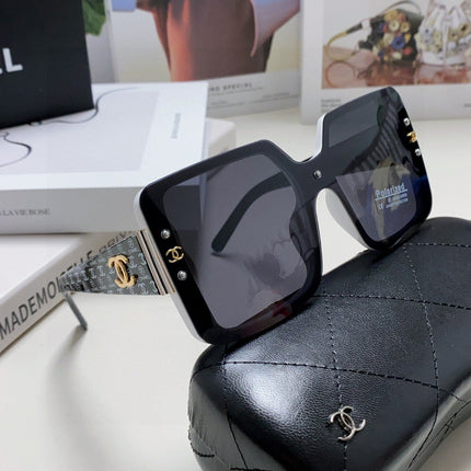 CHANEL 26S OVERSIZED SQUARE SHAPE IN ACETATE 399829