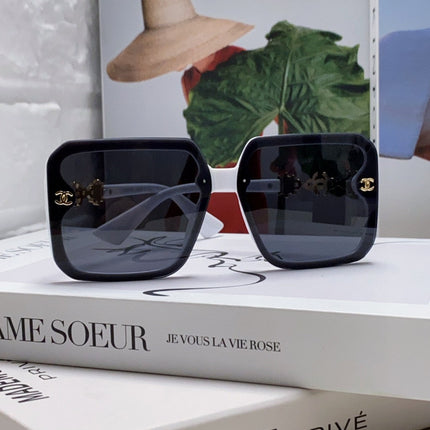 CHANEL 26S OVERSIZED SQUARE SHAPE IN ACETATE 399831