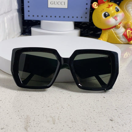 GUCCI 26S OVERSIZED SQUARE FRAME IN ACETATE 424593