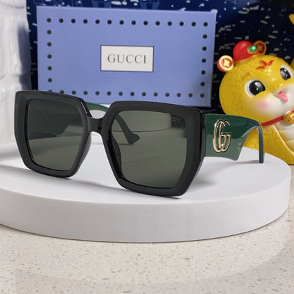 GUCCI 26S OVERSIZED SQUARE FRAME IN ACETATE 424593