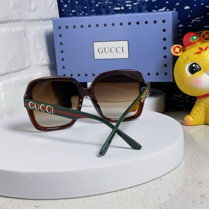 GUCCI 26S SQUARE FRAME IN ACETATE 424621