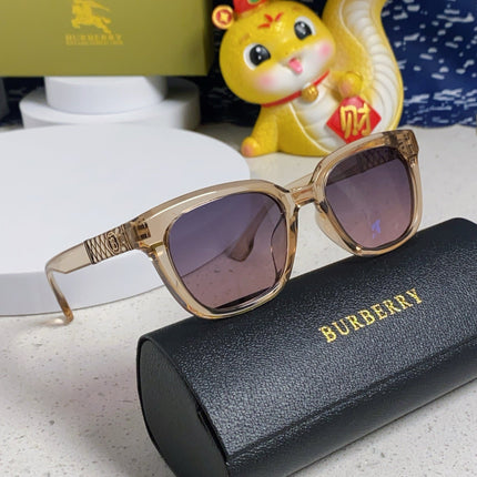 BURBERRY 26S SQUARE FRAME IN ACETATE 426335