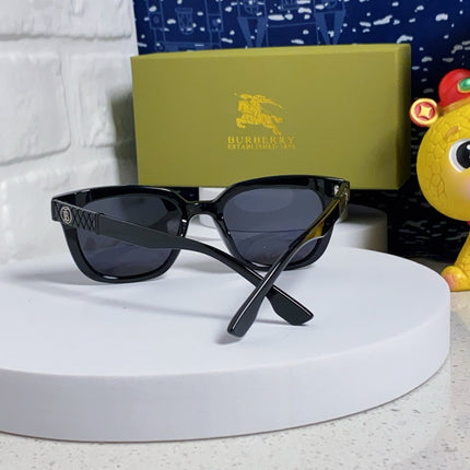 BURBERRY 26S SQUARE FRAME IN ACETATE 426337