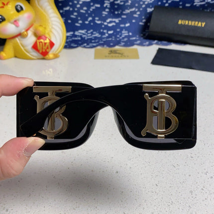BURBERRY 26S SQUARE FRAME IN ACETATE 430895