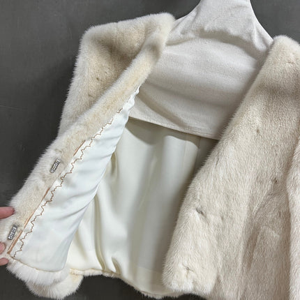 MIUMIU FUR VEST STYLE 685