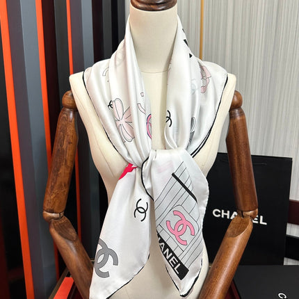 CHANEL 26S SCARF 90 IN SILK 309279