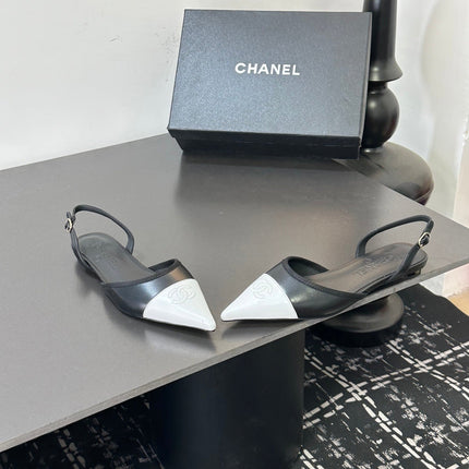 CHANEL 26S SLINGBACK FLATS IN BLACK AND WHITE LAMBSKIN