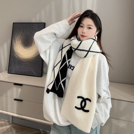 CHANEL 25S SCARF 180 CM IN WOOL CASHMERE 943032