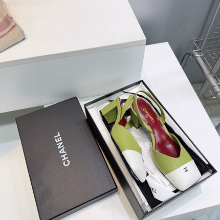CHANEL 26S SLINGBACK 55 MM IN GREEN LAMBSKIN WITH WHITE CAP TOE