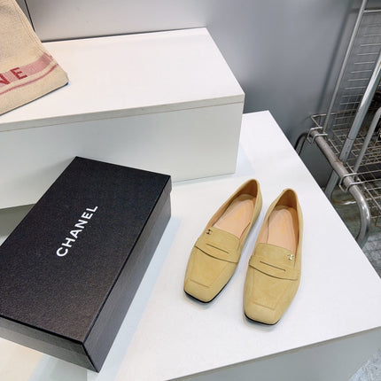 CHANEL 26S LOAFER FLATS IN BEIGE SUEDE