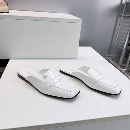 CHANEL 26S LOAFER MULES IN WHITE SHINY LAMBSKIN