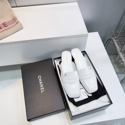 CHANEL 26S LOAFER MULES IN WHITE SHINY LAMBSKIN