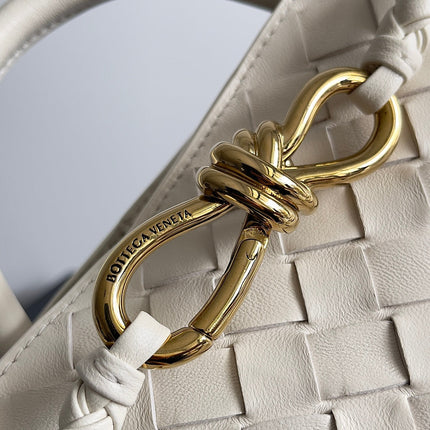 HANDLE BAG ANDIAMO 25 IN OFF WHITE LAMBSKIN