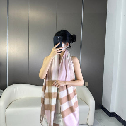 BURBERRY 26S SCARF 200CM IN CASHMERE 278703