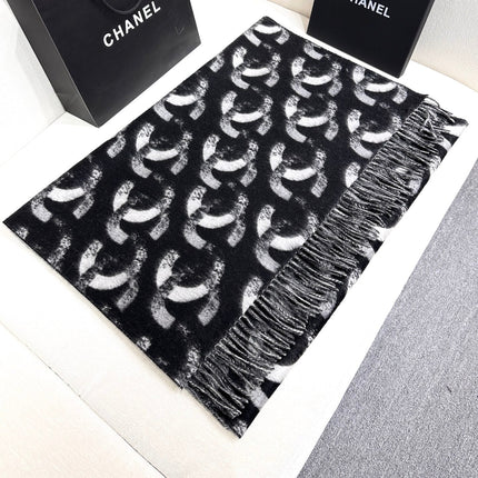 CHANEL 26S SCARF 200 IN CASHMERE 509186