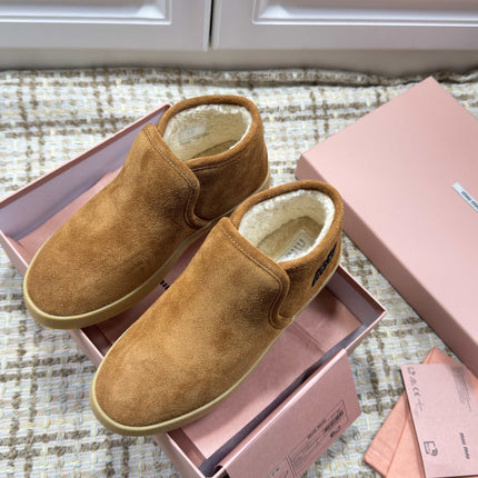 MIUMIU 26S SLIP-ON BOOTIES IN CAMEL BROWN SUEDE WITH SHEARLING