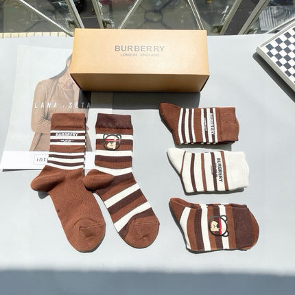 BURBERRY 26S CREW SOCKS 155642 (1 BOX)