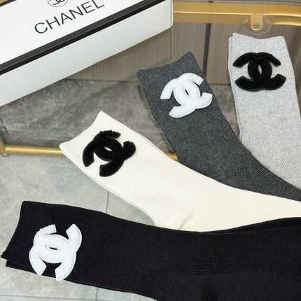 CHANEL 26S CREW SOCKS 395180 (1 BOX)