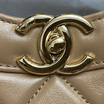 CC SMALL 30 SHOPPING BAG IN CAMEL BROWN CALFSKIN