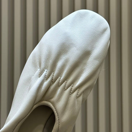 ALAIA 26S KNIT BALLET FLATS IN CREAM WHITE LAMBSKIN