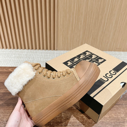 ANKLE BOOTS IN PEANUT BROWN SUEDE AND CALFSKIN