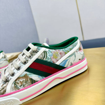 GG TENNIS 1977 TRAINER CANVAS WITH TIGER MOTIF