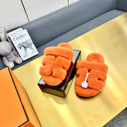 CHYPRE SANDAL IN SPANISH ORANGE SHEARLING