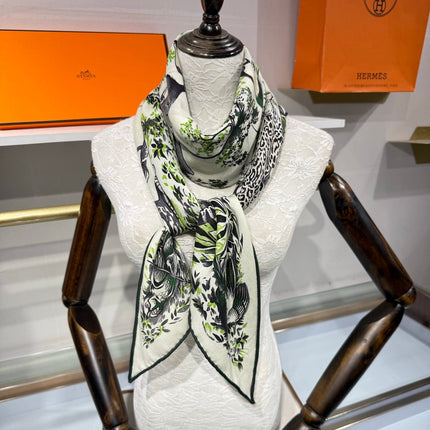 HERMES 26S SCARF 135 IN SILK AND CASHMERE 492355
