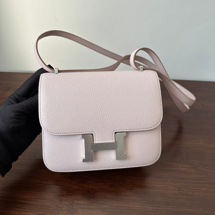 CONSTANCE 18 LIGHT PINK CHEVRE SILVER HARDWARE