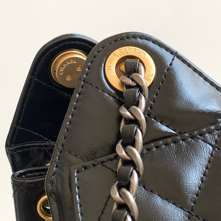 CHANEL 25S HOBO BAG 22 IN BLACK GLOSSY CALFSKIN WITH GOLD HARDWARE