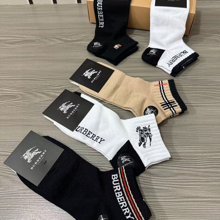 BURBERRY 26S ANKLE SOCKS 564705 (1 BOX)