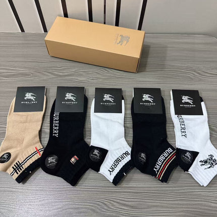 BURBERRY 26S ANKLE SOCKS 564705 (1 BOX)
